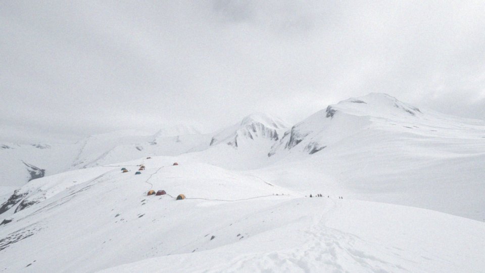 Ile kosztuje wejście na Mount Everest? Przewodnik po kosztach wyprawy