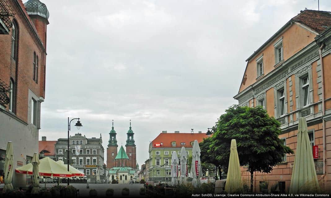 Rozpoczęcie warsztatów „Królewskie Gniezno Czyta 2025” w Bibliotece Publicznej